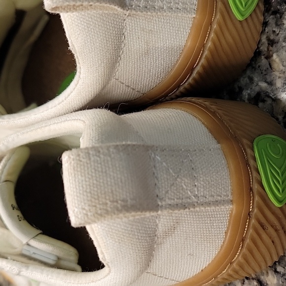 Cariuma OCA Women's Cream Canvas  Sneakers Size 6 Sustainable Organic, Gum Sole - Picture 5 of 8